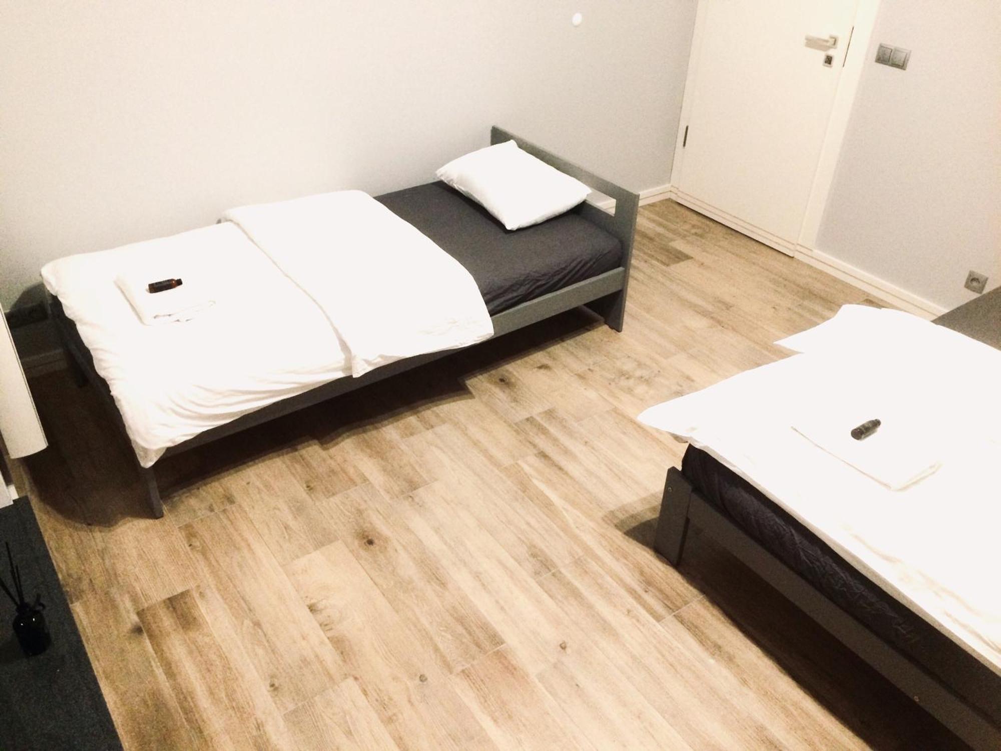 Fractal Guest Rooms - Poznan Centrum Andersia Square & Old Town Ruang foto