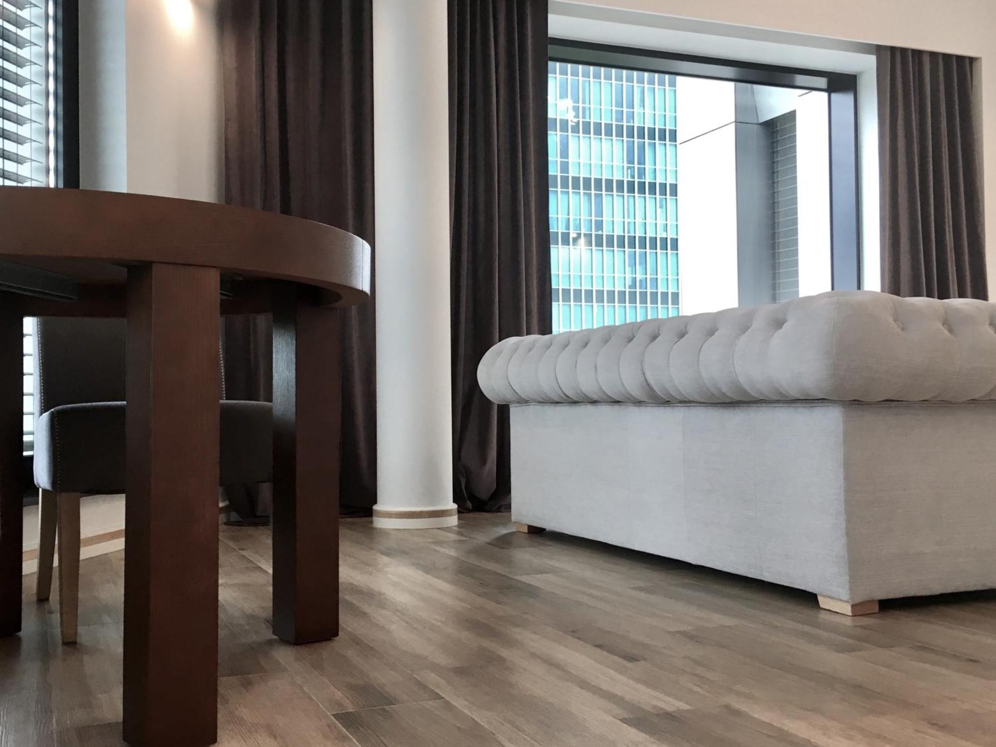 Fractal Guest Rooms - Poznan Centrum Andersia Square & Old Town Bagian luar foto